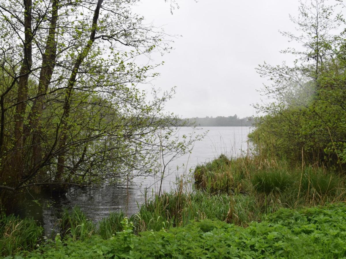 Flat In Eutin On The Kleiner Eutiner See Lake Bagian luar foto