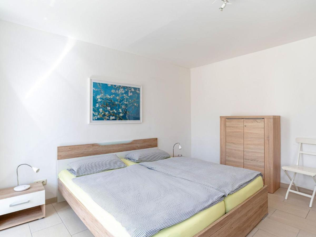 Flat In Eutin On The Kleiner Eutiner See Lake Apartment Bagian luar foto