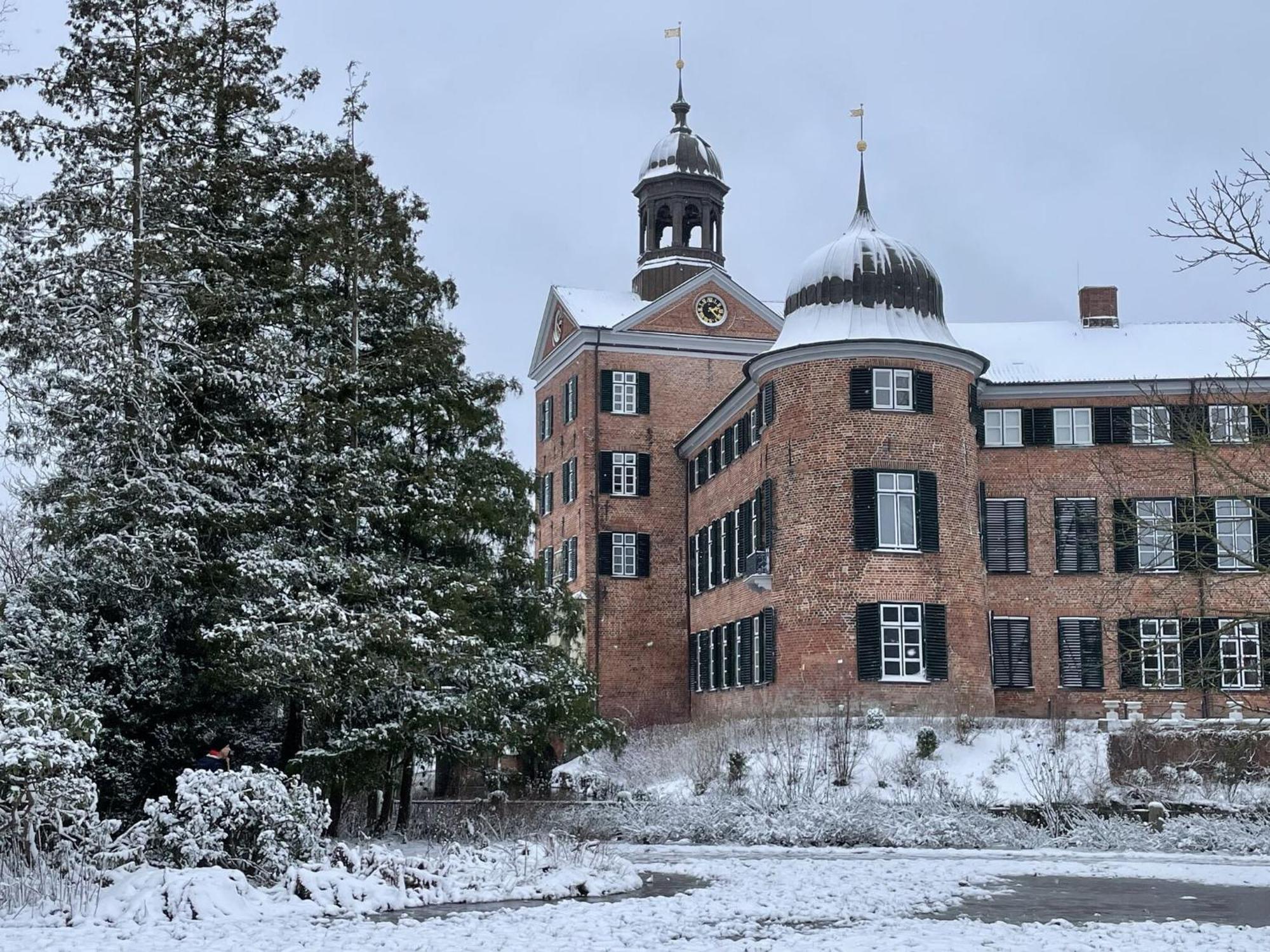 Flat In Eutin On The Kleiner Eutiner See Lake Apartment Bagian luar foto